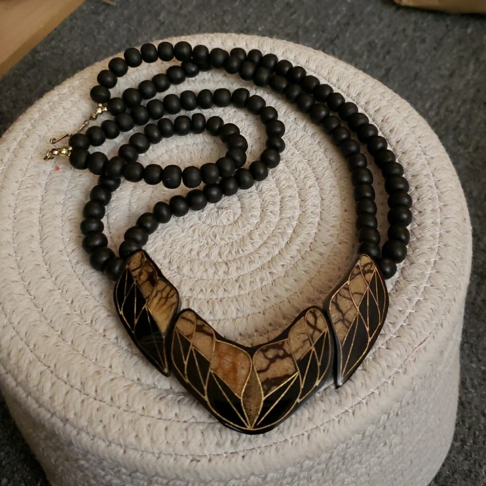 Wood Marble statement